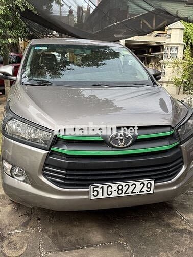 Toyota Innova 2017 2.0E - 176000 km