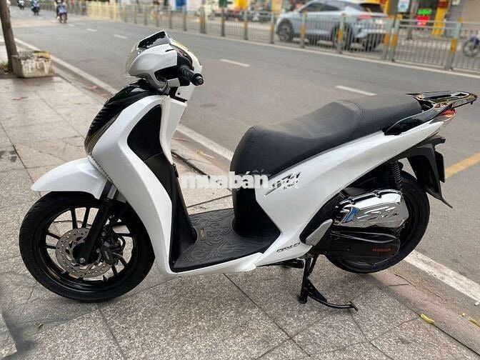Honda SH 150 2015 mới 90% Bstp chính chủ