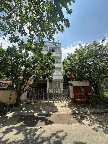 Bán toà nhà văn phòng 5 tầng mặt phố khu bắc rạch chiếc , Q.9, 250m²,