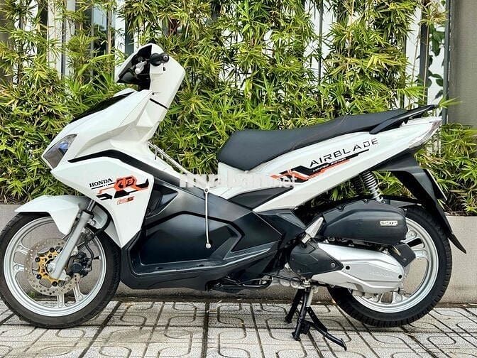 Air blade 2106 khoá lớn trắng đen zin đẹp keng