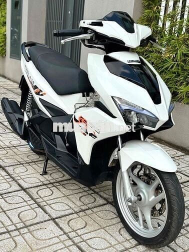 Air blade 2106 khoá lớn trắng đen zin đẹp keng