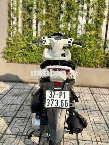 Air blade 2106 khoá lớn trắng đen zin đẹp keng
