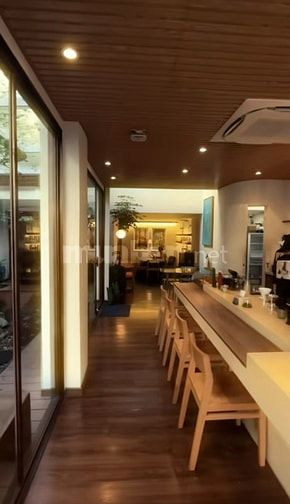 CẦN TUYỂN GẤP VÀI BẠN PHỤ BÁN CÀ PHÊ - ĐỒ UỐNG