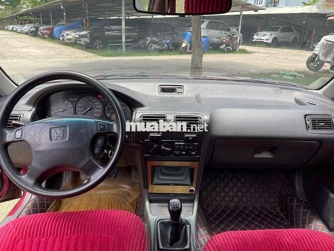 Honda Accord 1992 2.0 MT - 98000 km