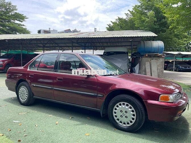 Honda Accord 1992 2.0 MT - 98000 km
