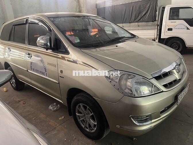 Toyota Innova 2007 J - 150000 km