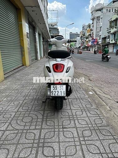 Vespa up full led đời mới, đồ kiểng nhiều ạ !!!
