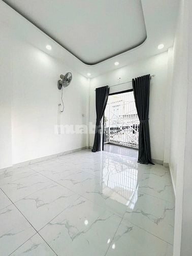 3,58tỷ hẻm xe hơi đậu cửa nhà 1 lầu 3,5 x 7 ( 2 pn ) sổ hồng riêng