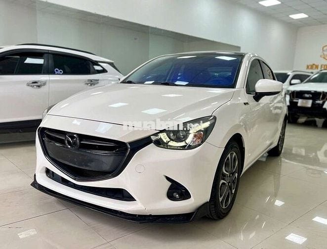 Mazda 2 2019 Premium Sedan - 68000 km