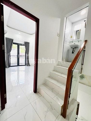 3,58tỷ hẻm xe hơi đậu cửa nhà 1 lầu 3,5 x 7 ( 2 pn ) sổ hồng riêng
