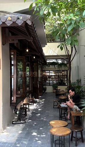 CẦN TUYỂN GẤP VÀI BẠN PHỤ BÁN CÀ PHÊ - ĐỒ UỐNG 