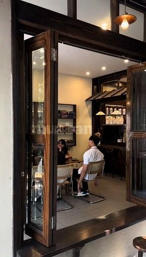 CẦN TUYỂN GẤP VÀI BẠN PHỤ BÁN CÀ PHÊ - ĐỒ UỐNG 
