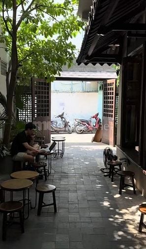 CẦN TUYỂN GẤP VÀI BẠN PHỤ BÁN CÀ PHÊ - ĐỒ UỐNG 
