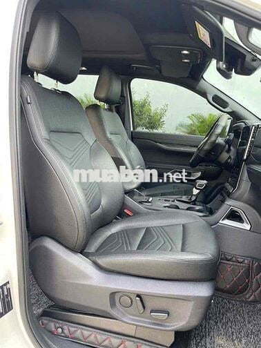 Ford Everest Titanium 2023 2.0 AT 4x2 - 22600 km
