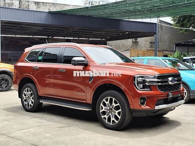 Ford Everest 2023 Titanium+ 2.0 AT 4x4 - 50000 km