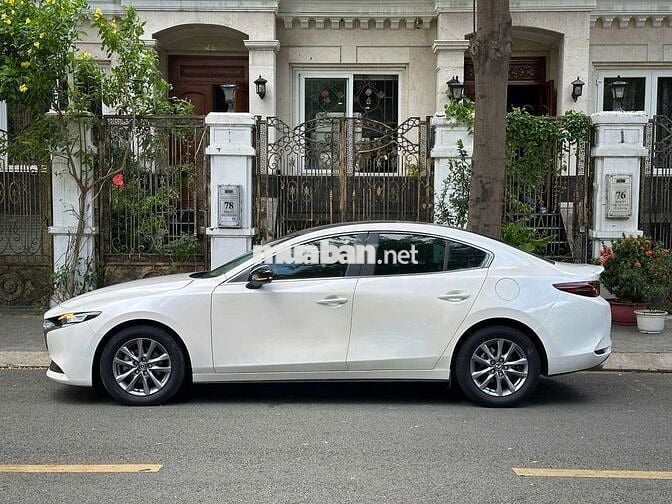 Đẹp như xe mới Mazda 3 2020 Sedan 1.5L Deluxe