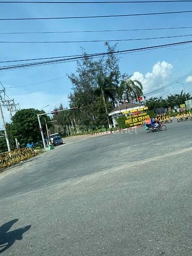 2880m2 đất MT (300m2 thổ cư) tại Ấp 10,Lương Hòa, Bến Lức, Long An