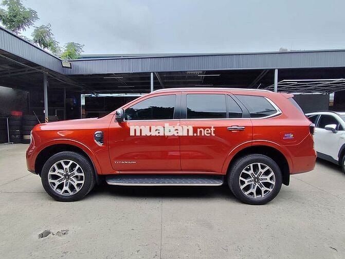 Ford Everest 2023 Titanium+ 2.0 AT 4x4 - 50000 km