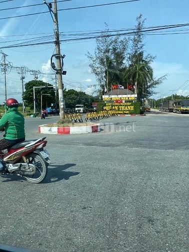 2880m2 đất MT (300m2 thổ cư) tại Ấp 10,Lương Hòa, Bến Lức, Long An