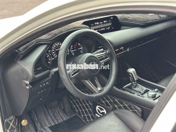 MAZDA 3 SPORT LUXURY - TRẮNG NGỌC TRAI