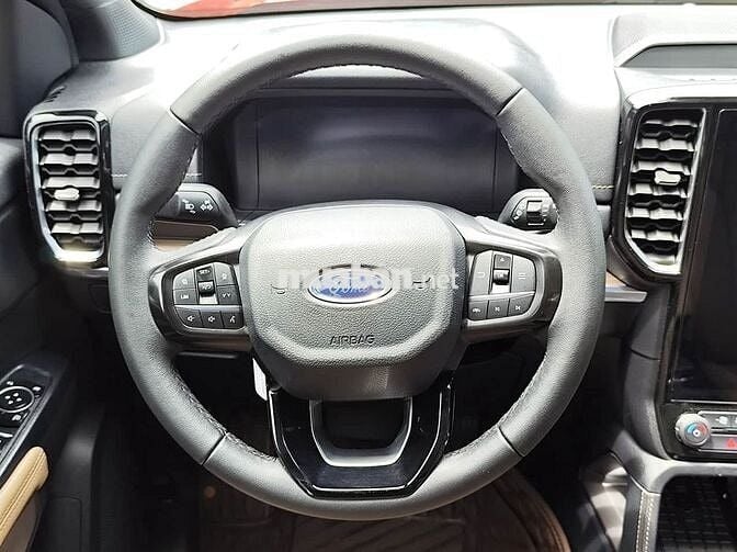 Ford Everest 2023 Titanium+ 2.0 AT 4x4 - 50000 km