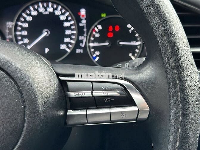 MAZDA 3 SPORT LUXURY - TRẮNG NGỌC TRAI