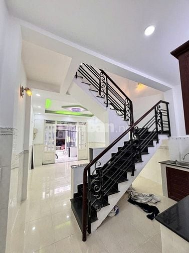 4,6tỷ nhà hẻm ba gác , 4x11 công nhận đủ , 2pn SHR năm 2025