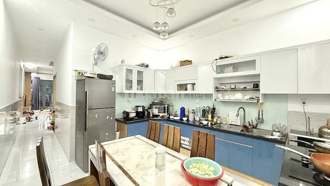 Bán nhà 2 tầng, hẻm 8m, gần Lê Cơ, Võ Văn Kiệt, 4mx22m, chỉ 7,5 tỷ.