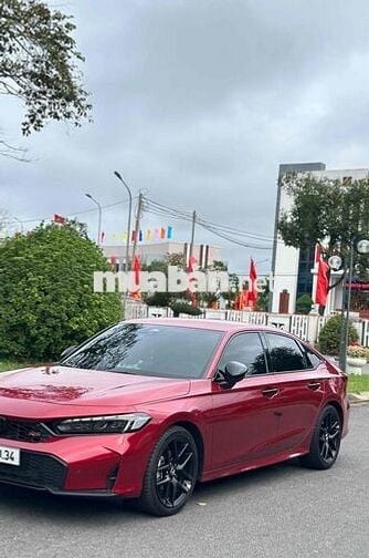 Honda Civic 2025 RS - 5700 km