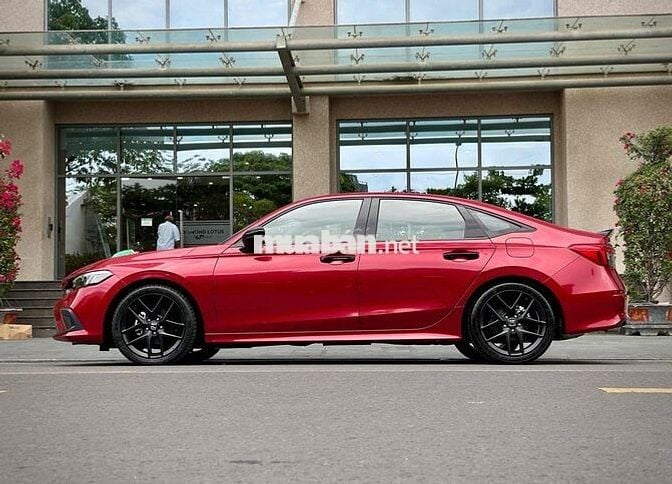 Honda Civic RS Đk 3/2023 Odo 8.600 Km Như Xe Mới