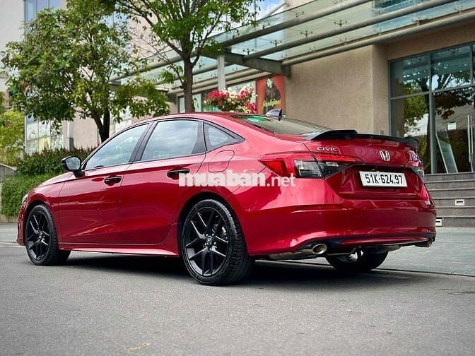 Honda Civic RS Đk 3/2023 Odo 8.600 Km Như Xe Mới