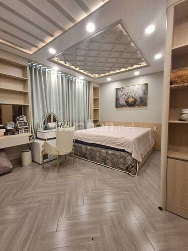 QUẬN 7, SIÊU PHẨM NHÀ PHỐ HIỆN ĐẠI FULL NỘI THẤT XỊN - 3 TẦNG-8,x TỶ