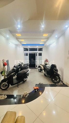 Bán nhà hẻm 10m Nguyễn Thiện Thuật P3 Q3 dt 4,1x18m 5 tầng chỉ 19,8 tỷ