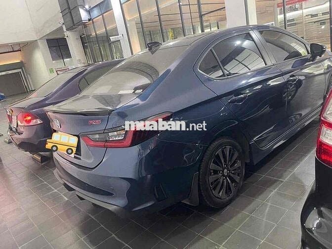 Honda City RS 2024 - 4700 km, xe siêu đẹp, zin 99%