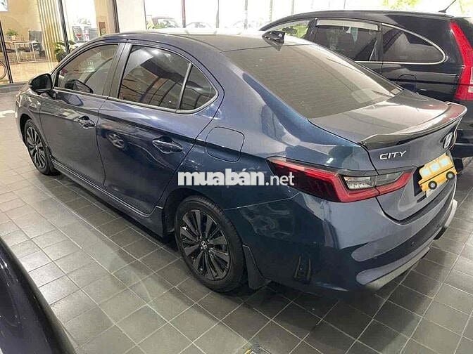 Honda City RS 2024 - 4700 km, xe siêu đẹp, zin 99%