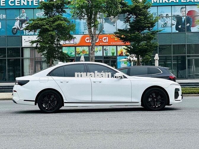 VinFast Lux A2.0 2022 A2.0 Tiêu chuẩn - 32000 km