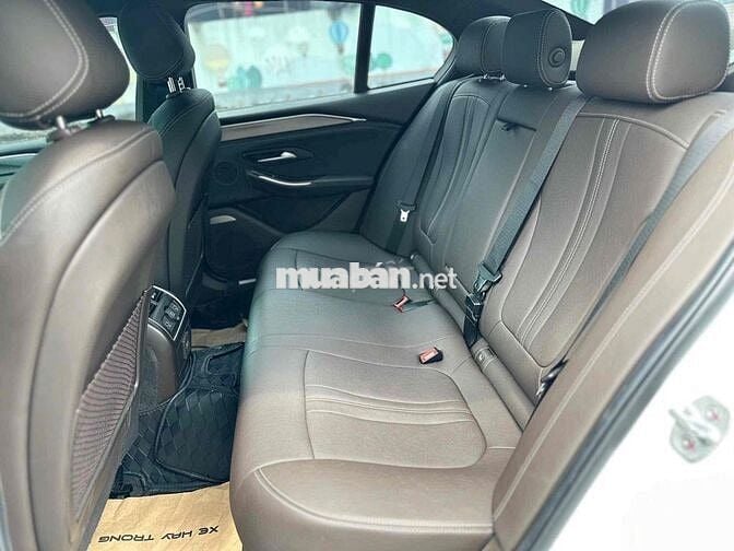 VinFast Lux A2.0 2022 A2.0 Tiêu chuẩn - 32000 km