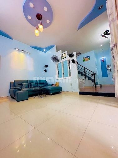 Nhà diện tích mặt tiền khủng8m. Khu VIP P15.Q8. Cách MT 1căn