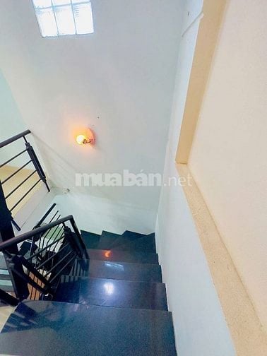 Nhà diện tích mặt tiền khủng8m. Khu VIP P15.Q8. Cách MT 1căn