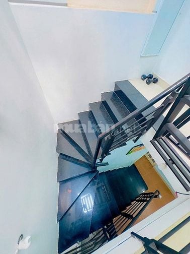 Nhà diện tích mặt tiền khủng8m. Khu VIP P15.Q8. Cách MT 1căn