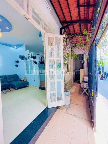 Nhà diện tích mặt tiền khủng8m. Khu VIP P15.Q8. Cách MT 1căn