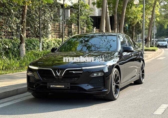 VinFast Lux A2.0 2022 A2.0 Tiêu chuẩn - 50000 km