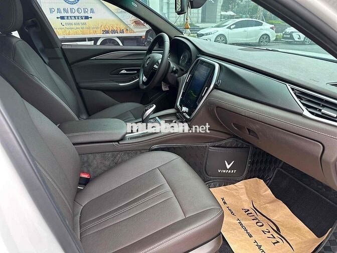 VinFast Lux A2.0 2022 A2.0 Tiêu chuẩn - 32000 km
