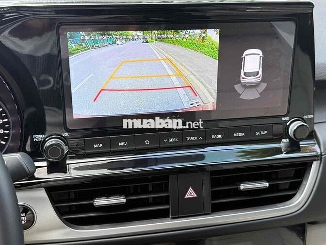Kia Seltos 2023 Premium 1.4 AT - 4914 km