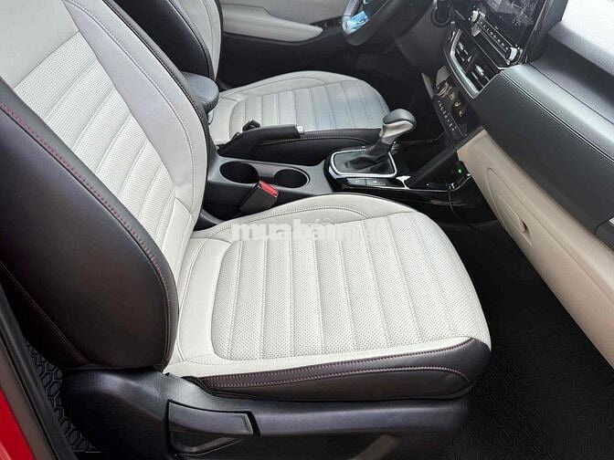 Kia Seltos 2023 Premium 1.4 AT - 4914 km