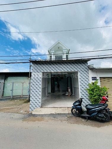 CHỊ NĂM ĐI NƯỚC NGOÀI BÁN NHANH CĂN NHÀ MẶT TIỀN ĐƯỜNG SHR 