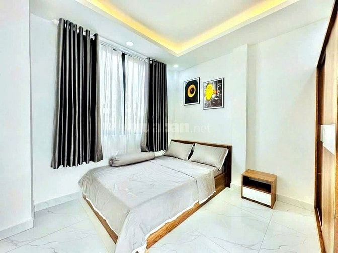 Thương lượng còn 3tỷ550 bán gấp nhà Lý Chính Thắng, 78m2, 4PN, SHR.