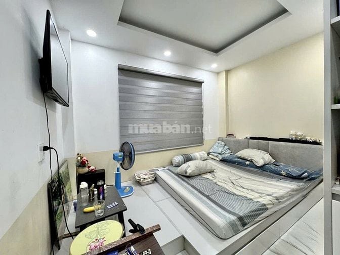 Thương lượng còn 3tỷ550 bán gấp nhà Lý Chính Thắng, 78m2, 4PN, SHR.