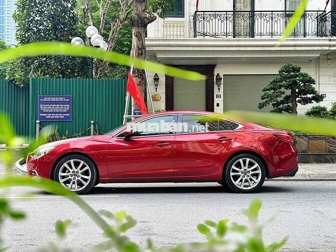 Mazda 6 2016 2.5 AT - màu đỏ xe đẹp