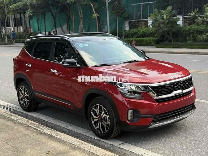 Kia Seltos 2023 Premium 1.4 AT - 4914 km